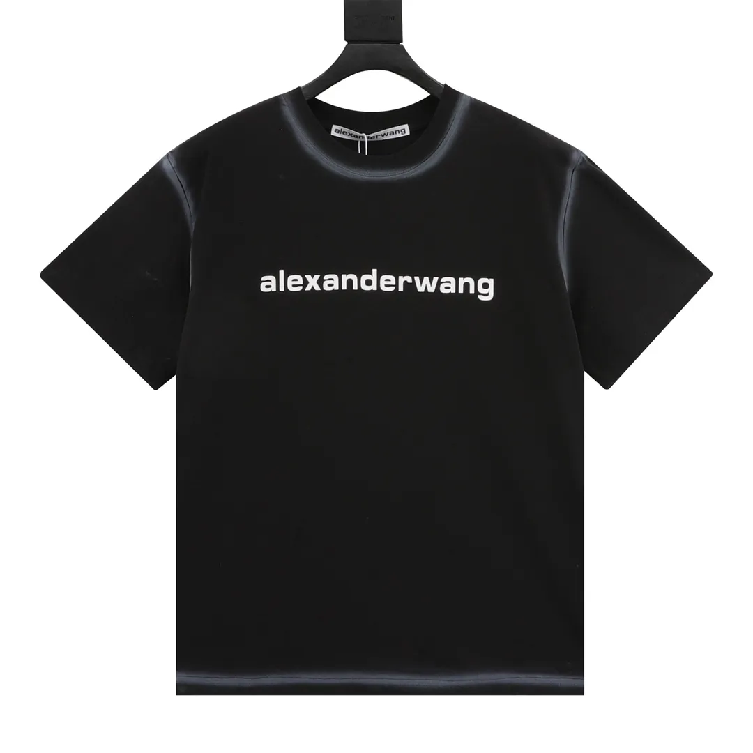 Alexander Wang LOGO T ， ， ， ， ， ， ， OS 2 3 Size Oversize， 。 32s ，26s 。 ， 。 ， 。 Size：S-L